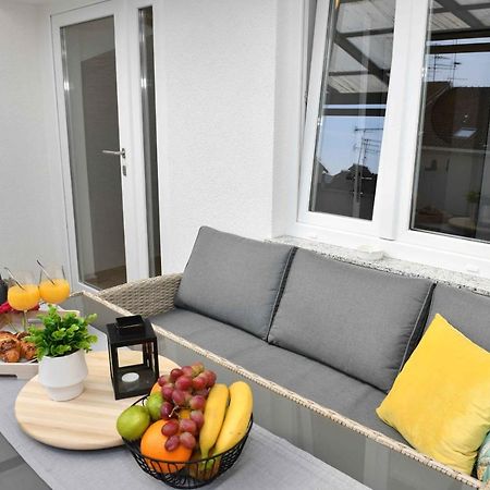 Apartman Leona Lovran Eksteriør billede