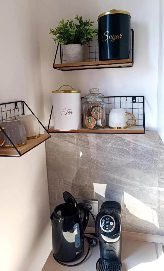 Apartman Leona Lovran Eksteriør billede