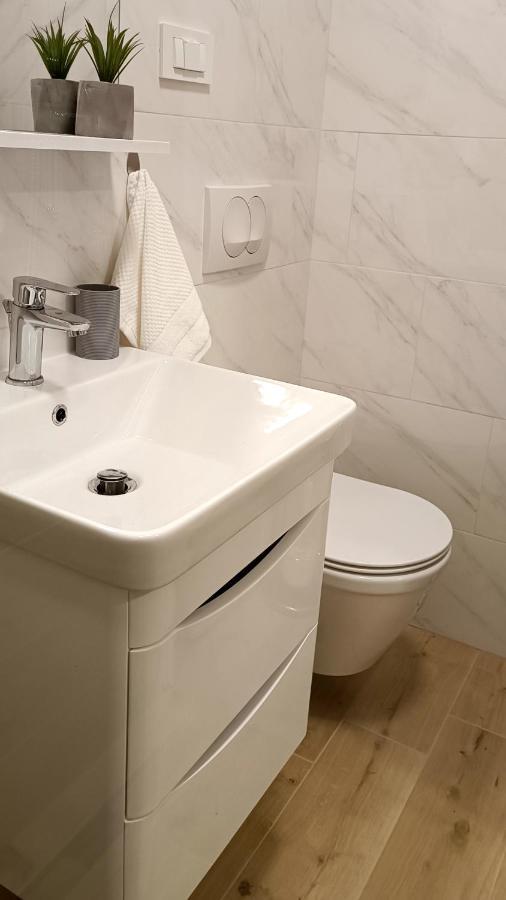 Apartman Leona Lovran Eksteriør billede